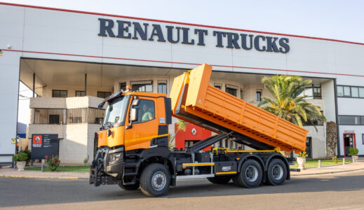 Camión con volquete